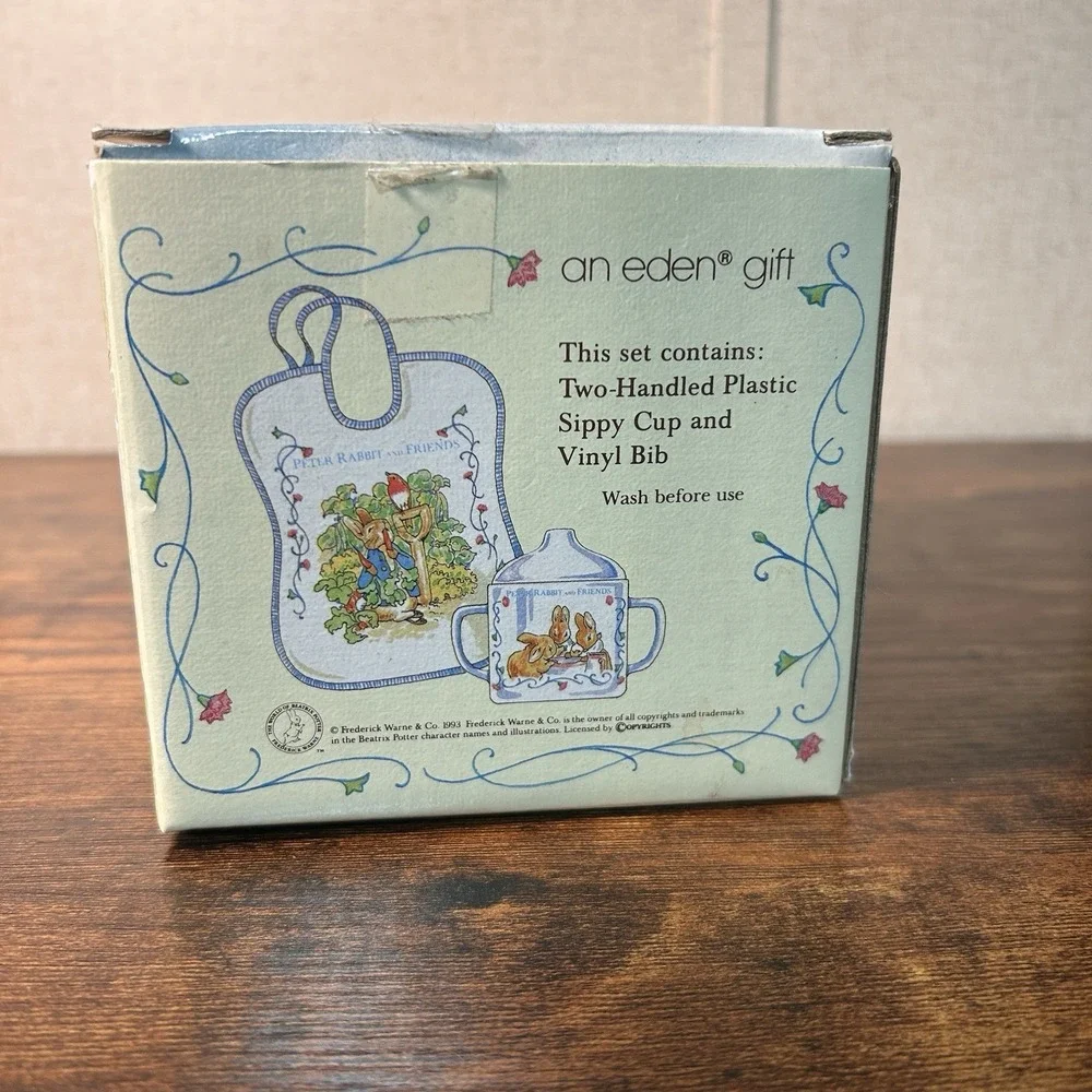 VTG Peter Rabbit New in the Box Vinyl Bib Two-Handled Plastic Sippy Cup Set Eden